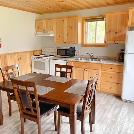 Hidden Acres Cottages Cavendish Extérieur photo