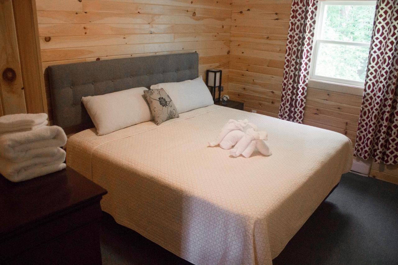 Hidden Acres Cottages Cavendish Extérieur photo