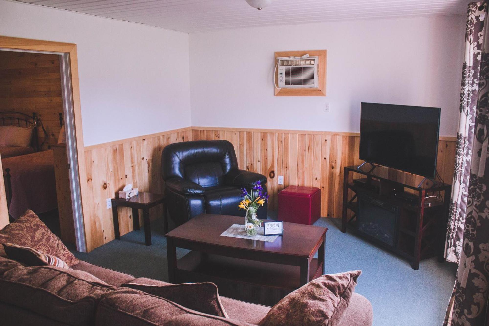 Hidden Acres Cottages Cavendish Extérieur photo