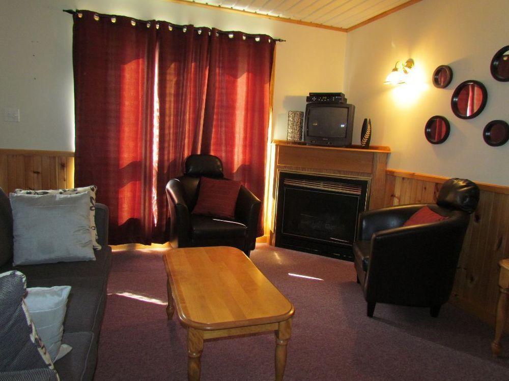 Hidden Acres Cottages Cavendish Extérieur photo