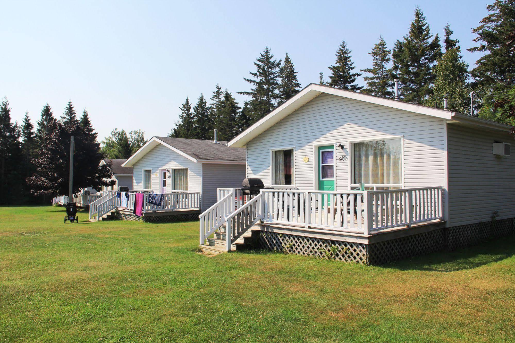 Hidden Acres Cottages Cavendish Extérieur photo
